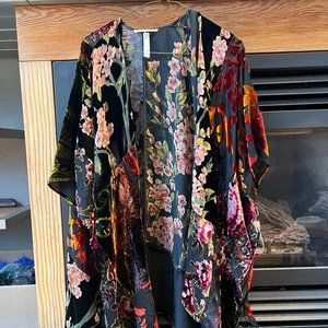 Anthropologie Burnt Velvet Kimono